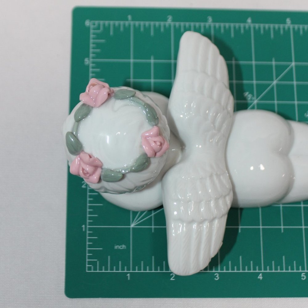 Vintage Cherub Angel Decorative Figurine - Picture 13 of 16